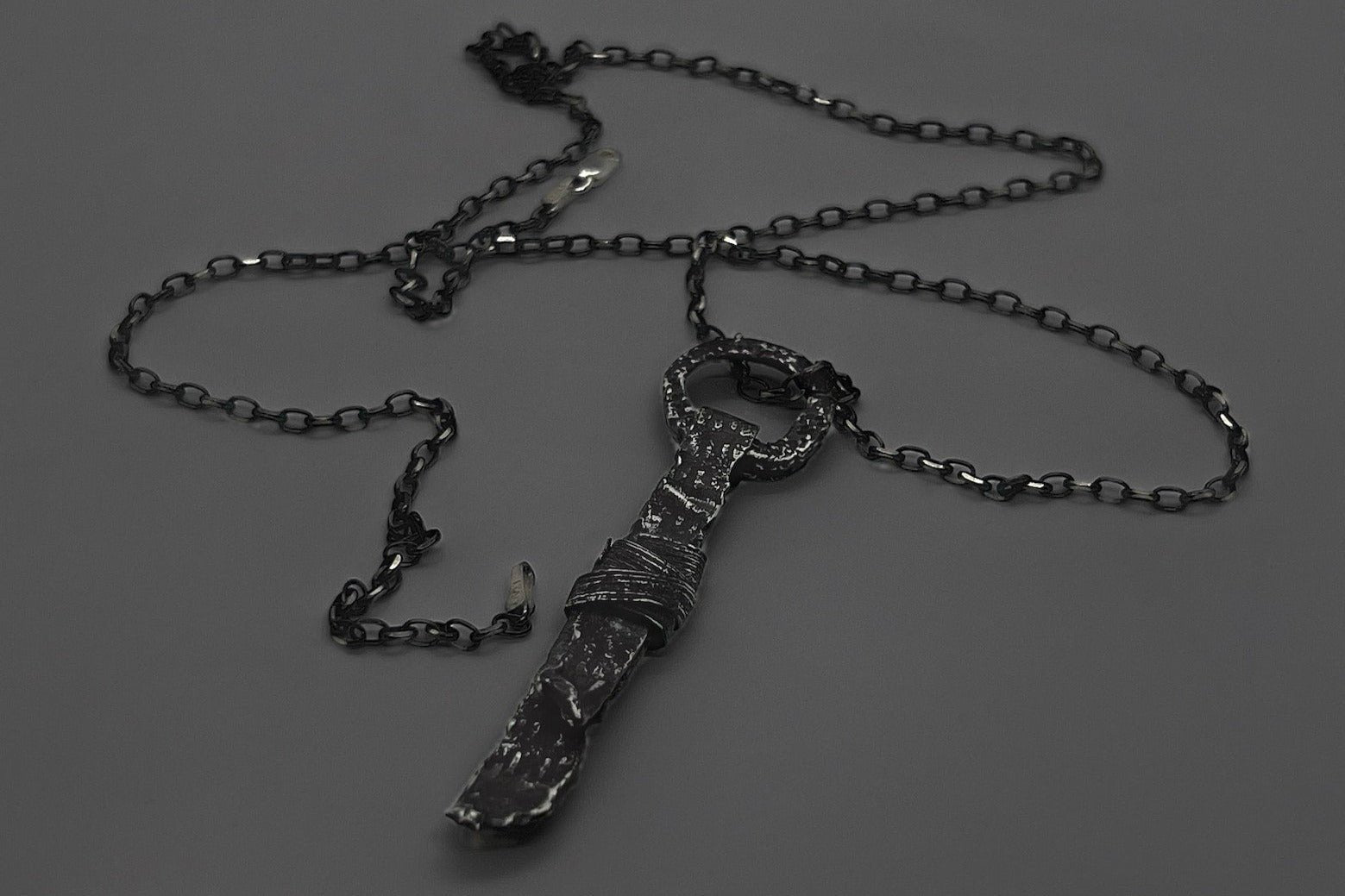 Avant-Garde Pendant Necklace II LevenExclusive