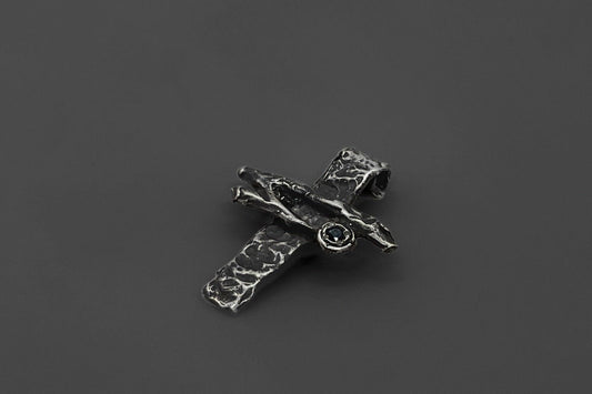 Cross Pendant Necklace LevenExclusive