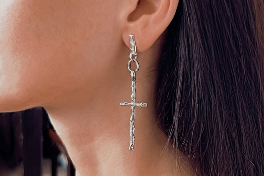 Dangle Cross Earring LevenExclusive