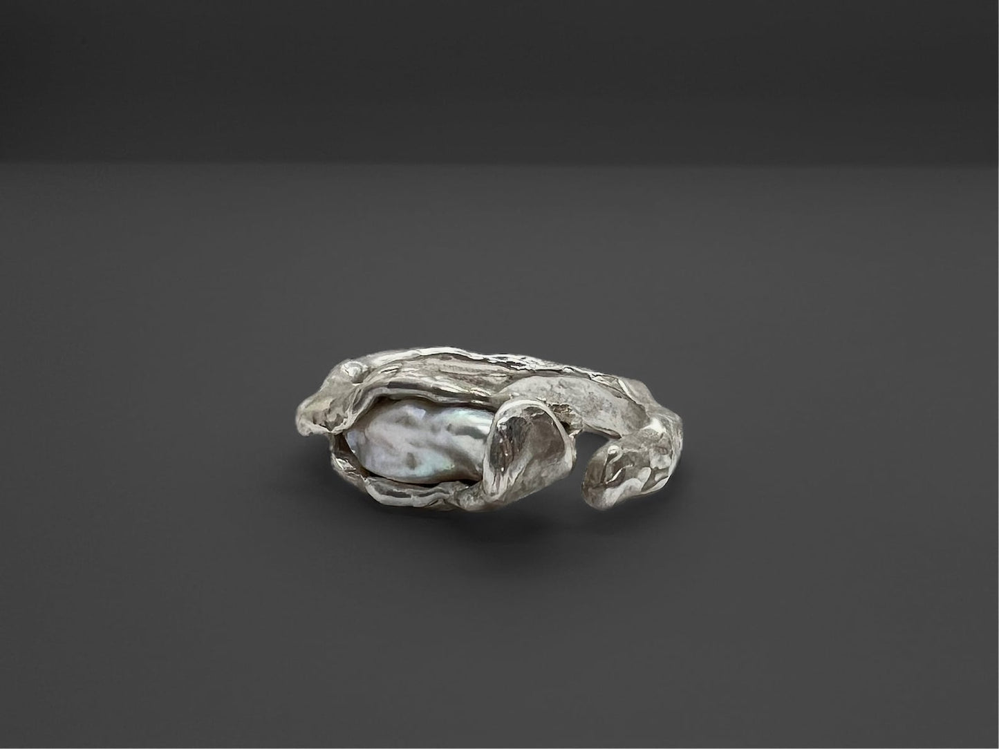 Organic Pearl Ring LevenExclusive