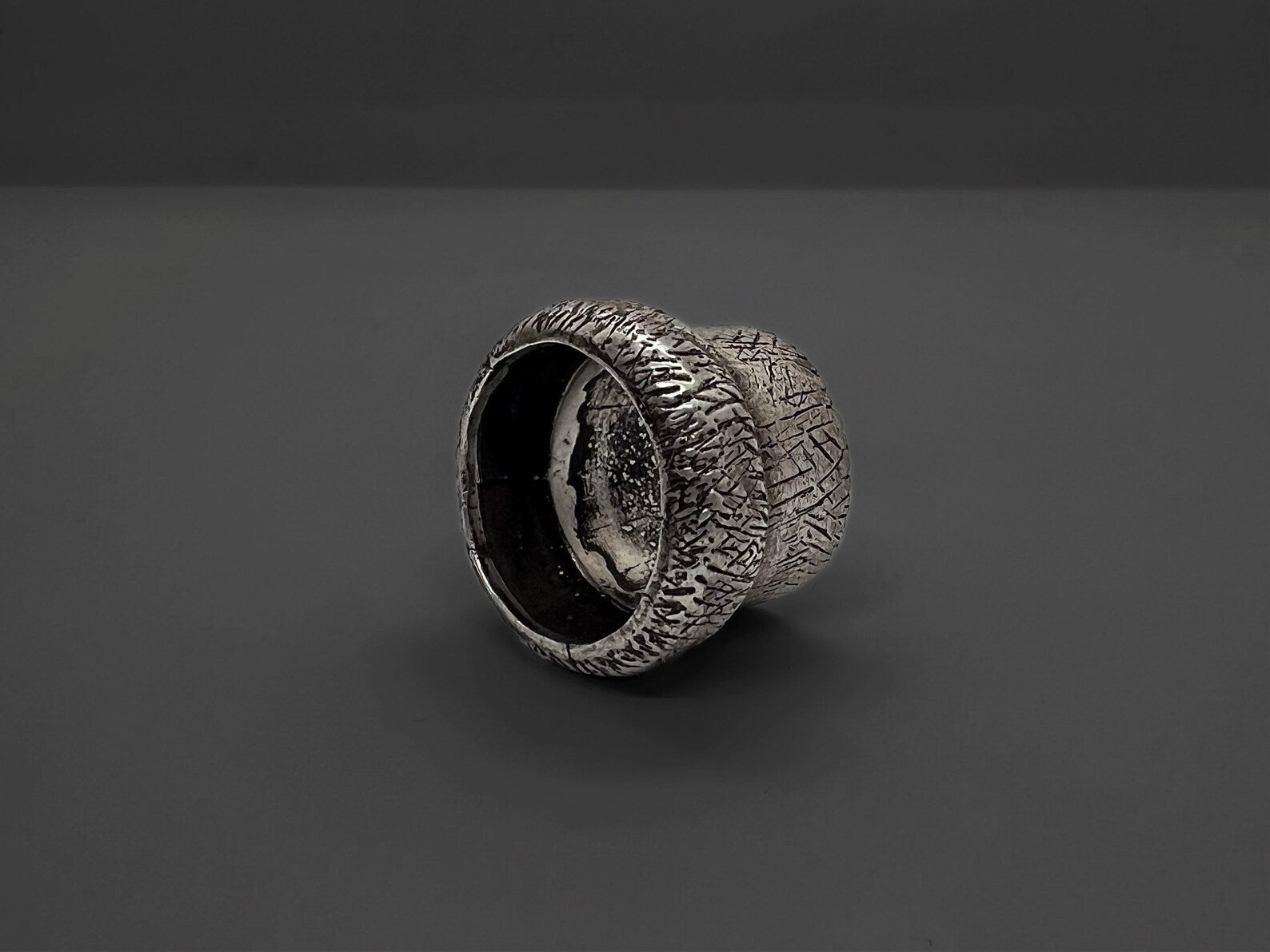 Oxidized Silver Ring LevenExclusive