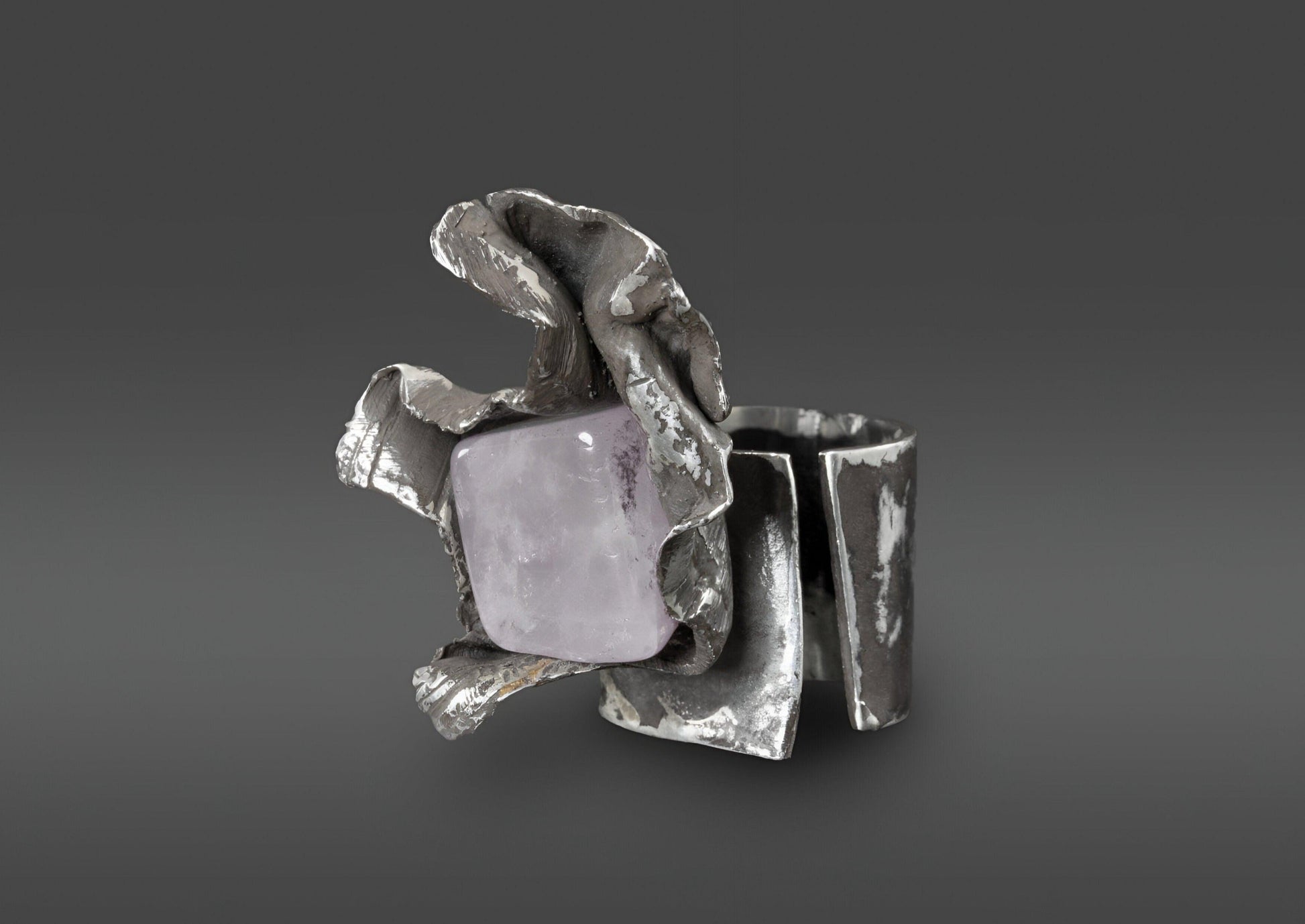 Quartz Ring LevenExclusive