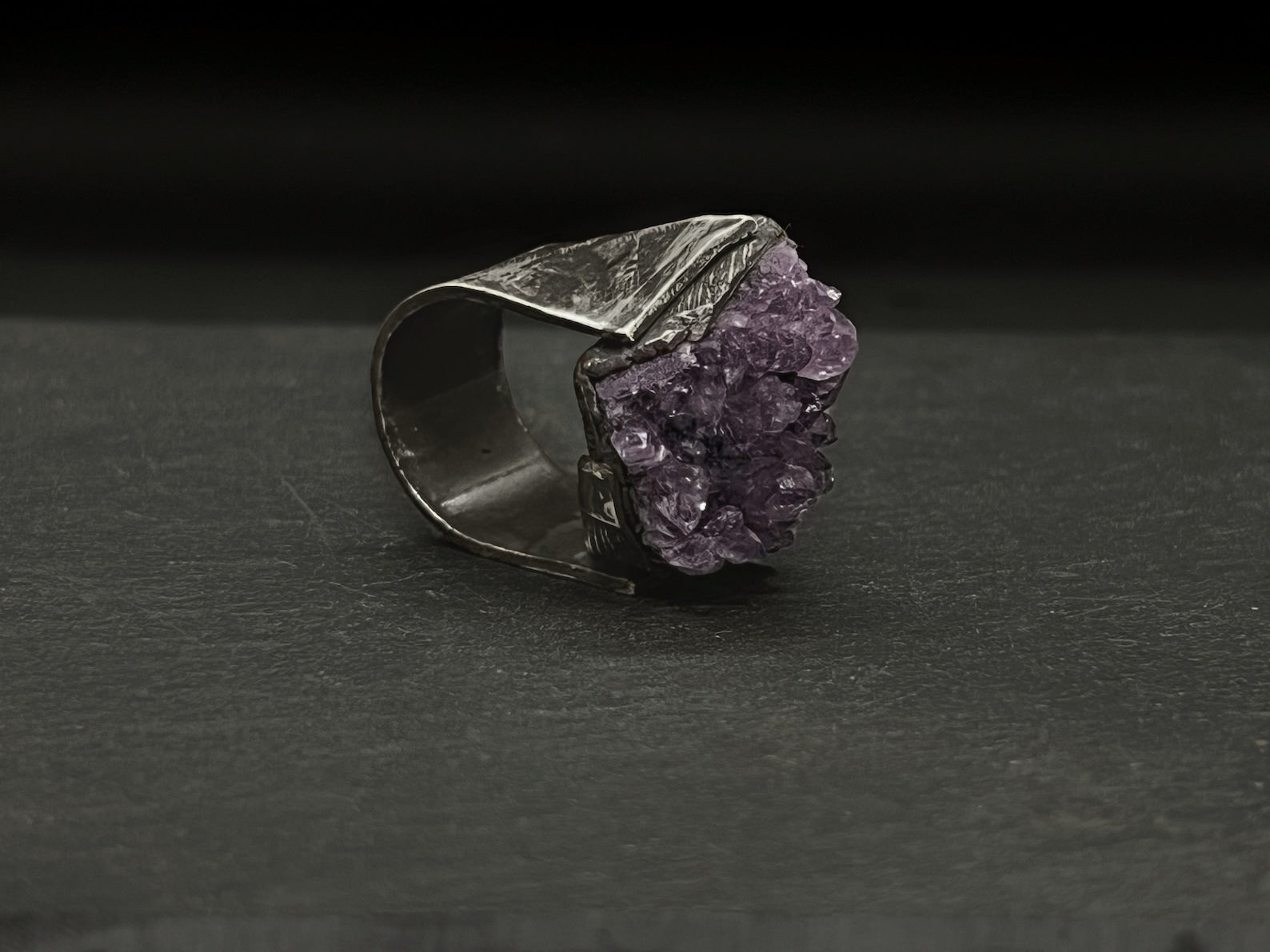 Raw Amethyst Ring LevenExclusive