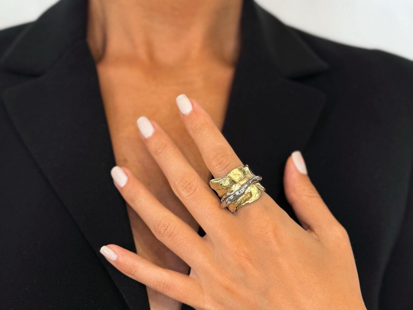 თითბერის ბეჭედი როდირებით